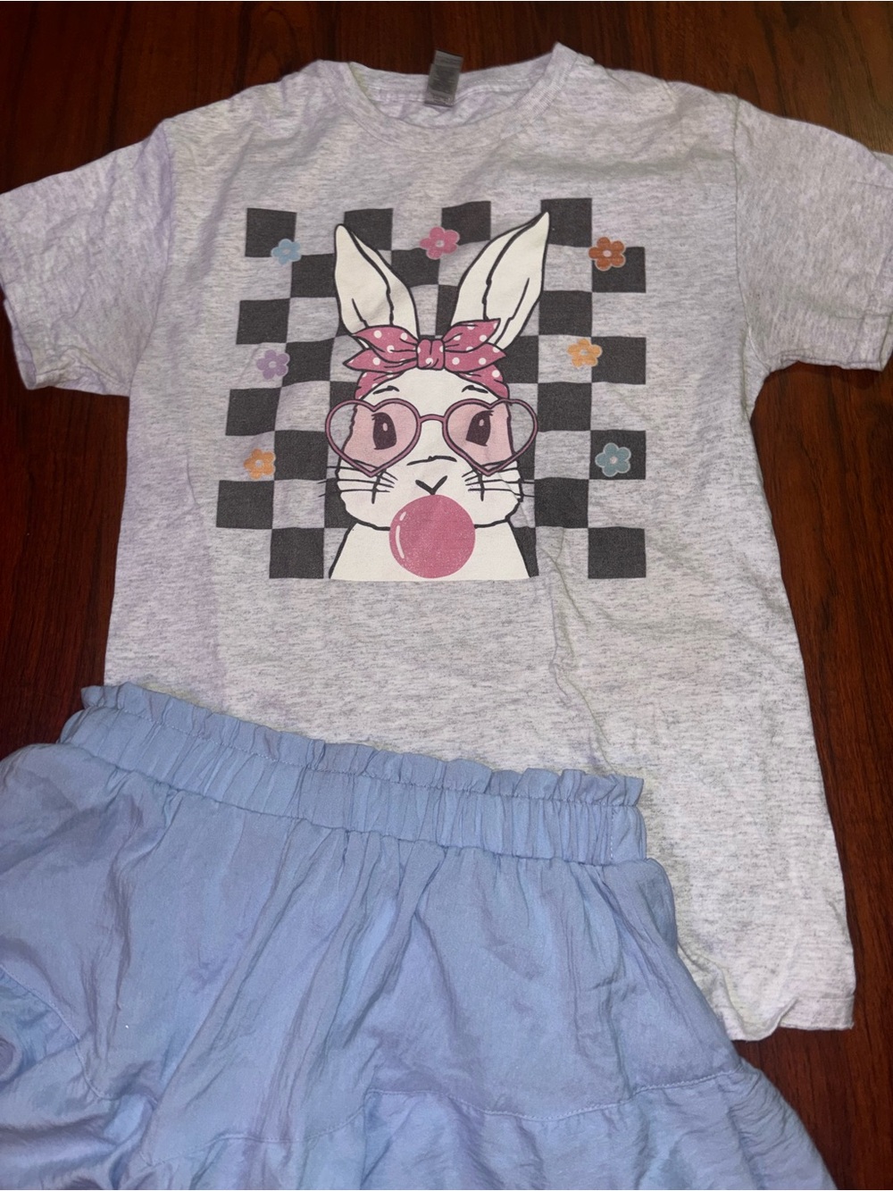 Gildan Gray Graphic Bunny Short Sleeve Tee with Pink Accents